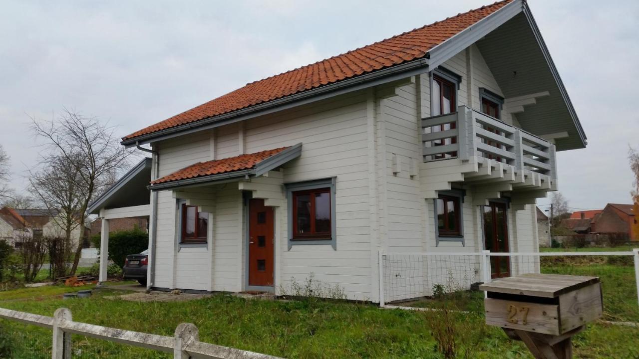 Au Chalet Bed & Breakfast Maubray Exterior photo
